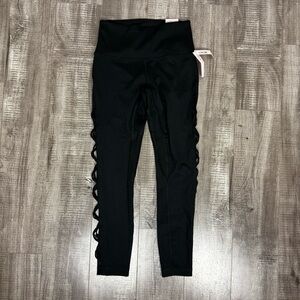 Victoria's Secret Incredible Essential Legging Lace Up Sides Black Size 4 NWT